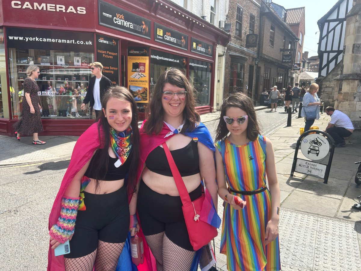 MillthorpeSch's tweet photo. ๐ณ๏ธโ๐ ๐ Thank you to everyone who joined us at #YorkPride on Saturday - we all had an amazing day filled with celebration, inclusivity and togetherness ๐ ๐ https://t.co/8pDp5XHU48