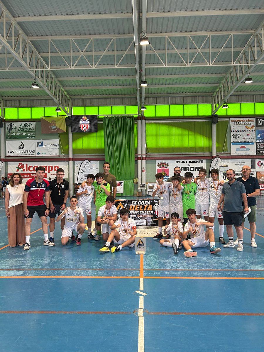 FSAtcoBargas's tweet photo. ⚽️ II COPA DELTA
Categoría Infantil.

Fantástica mañana en el día de ayer con la categoría infantil para despedir esta II Copa Delta de Fútbol Sala, con los equipos EM Bargas, Virgen de la Caridad, Illescas y FS Diagonal.

👉 https://t.co/tVDJ3Iv3tm

#IICopaDeltaFSBase #Infantil https://t.co/uzj2NaC86e