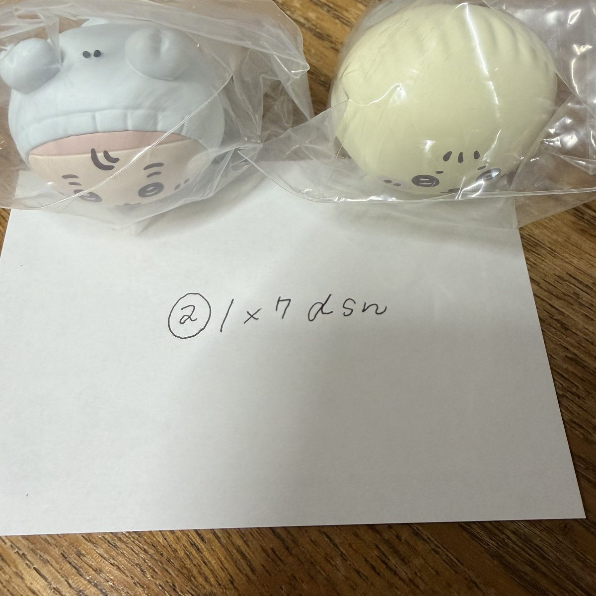 IX7dsn's tweet photo. ちいかわ ハイハイフィギュア ガチャガチャ カプセルトイ 交換

【譲】ラッコ 古本屋

【求】 ハチワレ うさぎ

郵送でのお取引もしくは6/10,11横浜周辺手渡し
検索よりお気軽にお声掛けください。 https://t.co/4Eqq2Py1yK