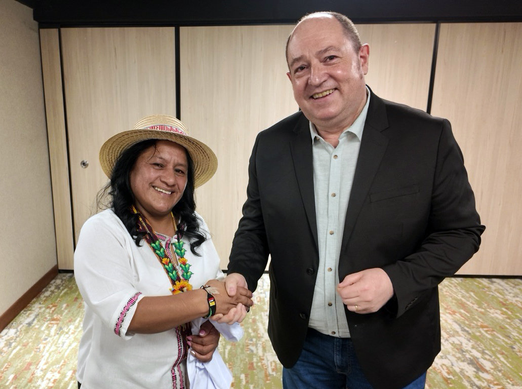 ehbildu's tweet photo. 🇨🇴 Kolonbiak bakearen, justizia sozialaren eta elkarbizitzaren aldeko gobernu aurrerakoi batekin jarraitzeko aukera dauka @ivancepedacast eta @aida_quilcue|rekin. Lehen itzulian inoizko emaitza onenak lortu ostean, bigarren itzulirako prest dago ezkerra.

El @PactoCol sigue firme en su campaña a favor de la esperanza a la espera de la publicación de los datos reales. ¡Colombia no puede quedar en manos del fascismo! En la segunda vuelta, @ivancepedacast presidente!