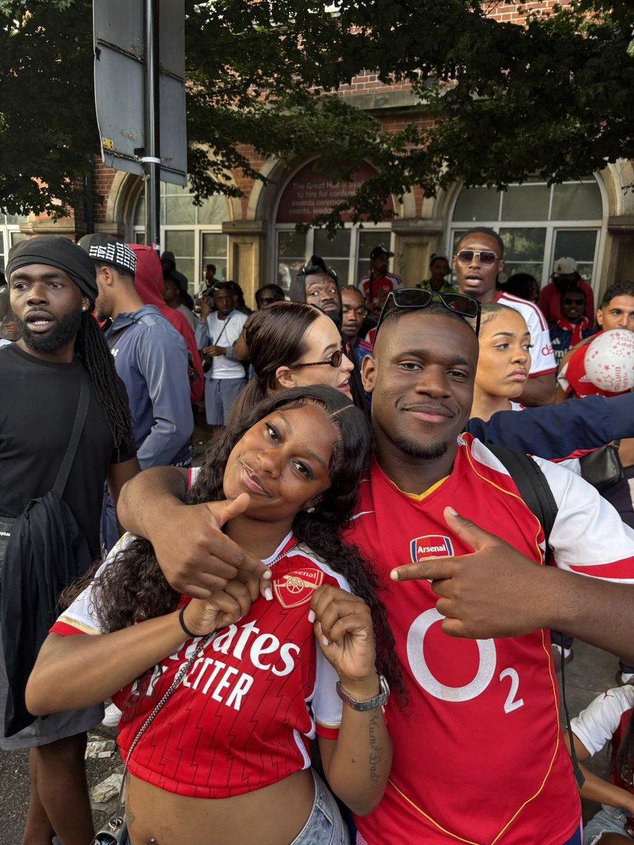 Ruben_MBD's tweet photo. NORTH LONDON FOREVER 🔴🤞🏾 https://t.co/j61BnXDDBT