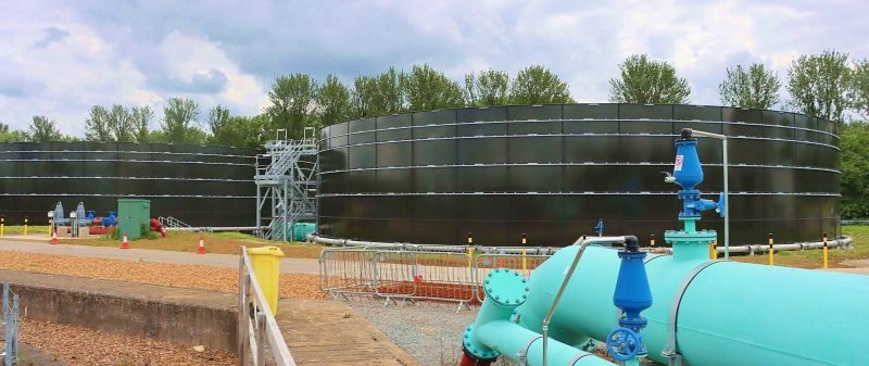 WaterUK's tweet photo. Water companies are upgrading their water networks.

@AnglianWater is investing £1 billion to tackle sewage spills, building more storage tanks to reduce pressure on sewers. 340 storm overflows have already been removed from their network.

Find out more: https://t.co/iewD5qH4DR https://t.co/AAXAjyyA7u
