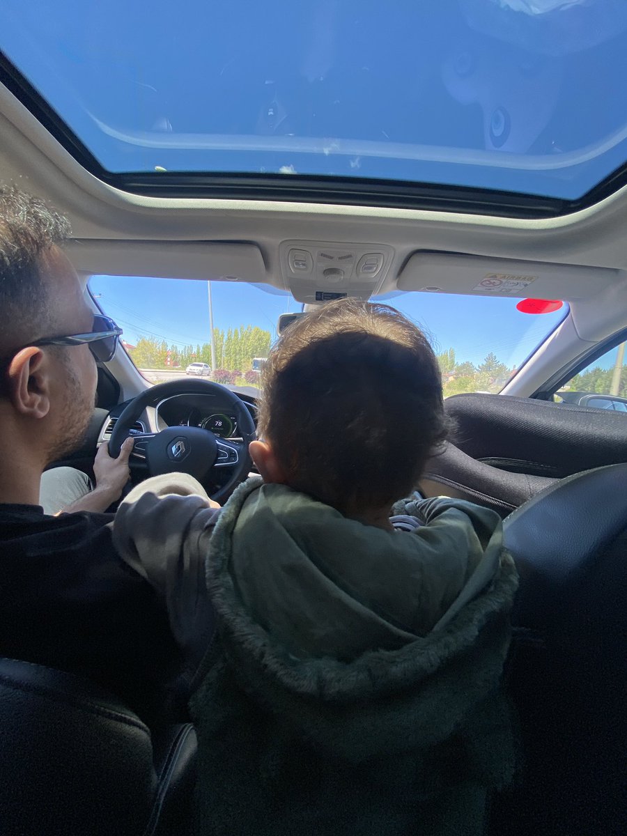 seydatkmn's tweet photo. Özlem giderildi💜
Üç bavul kirli çamaşır 🧺
Huyu suyu değişmiş bir aybars 🐣🤦‍♀️
Yolun trafiğini 🚔👮‍♀️🚥⚠️
Gazabımız mübarek olsun.⚡️🥹 https://t.co/mzGjLIdnqC
