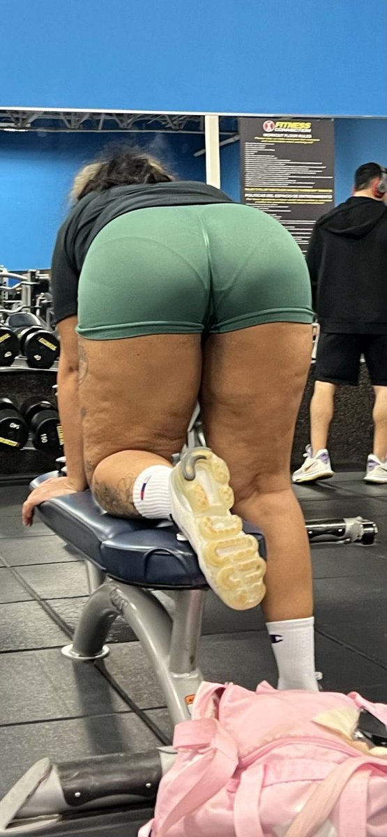 slttur's tweet photo. #latina #gym #candid #creepshot https://t.co/dZarZ4ODMa