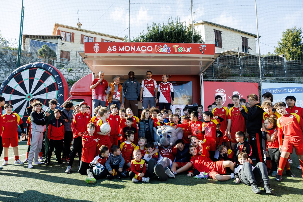AS_Monaco's tweet photo. ⚽️ Portée par des rencontres, des animations et de nombreux moments de partage, cette nouvelle édition confirme le succès grandissant du programme : en quatre saisons, plus de 13 000 enfants ont déjà croisé la route du Kids Tour ! https://t.co/QHaWUSNpbx