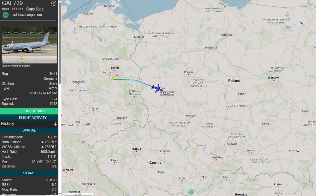 PolishMilRadar's tweet photo. 📅 01.06 🕒 12:30LT - 🇩🇪✈️ A321 do Rzeszowa 🇵🇱

🇩🇪 Siły Powietrzne Niemiec
✈️ Airbus A321-251NX | Reg: 15+11
🛫 Berlin Brandenburg #EDDB 🇩🇪
🛬 Rzeszów-Jasionka #EPRZ 🇵🇱
#GAF739 wznosi ↗️
🔗 https://t.co/CQGr7TWUwk

#POLMILRADAR https://t.co/PNWwWBsetJ