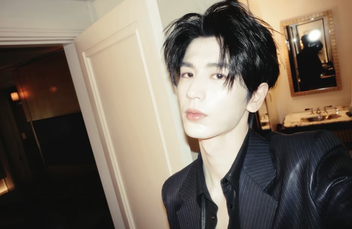 zh123_zip's tweet photo. 260601 장릉혁 도우인 일���
(* 웨이보 업로드 제외) https://t.co/0LYpzFv8Rj