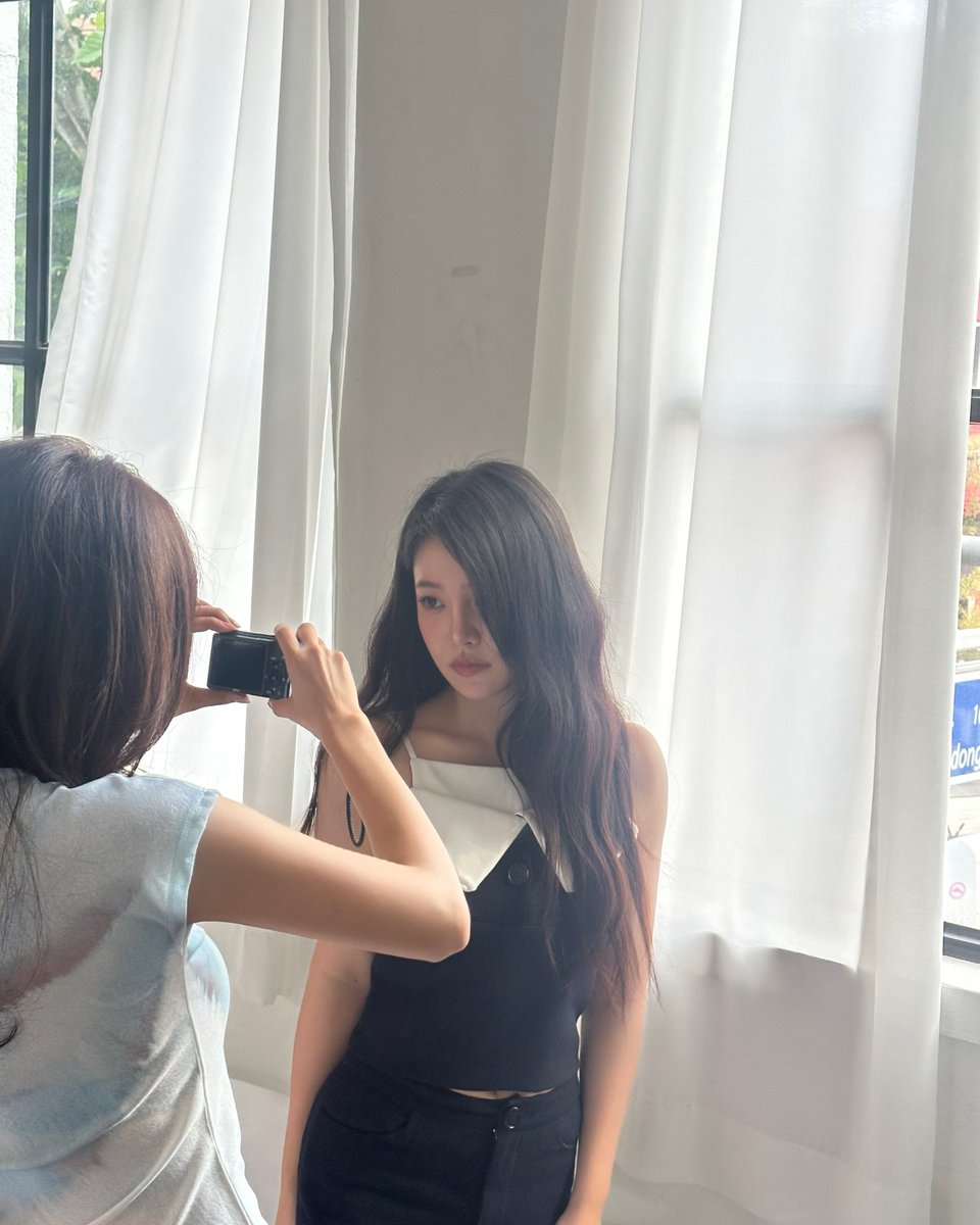 seurrene_'s tweet photo. YERMSEULRENE 😭😭😭💜💛🩷 https://t.co/JdJxhnE5rP