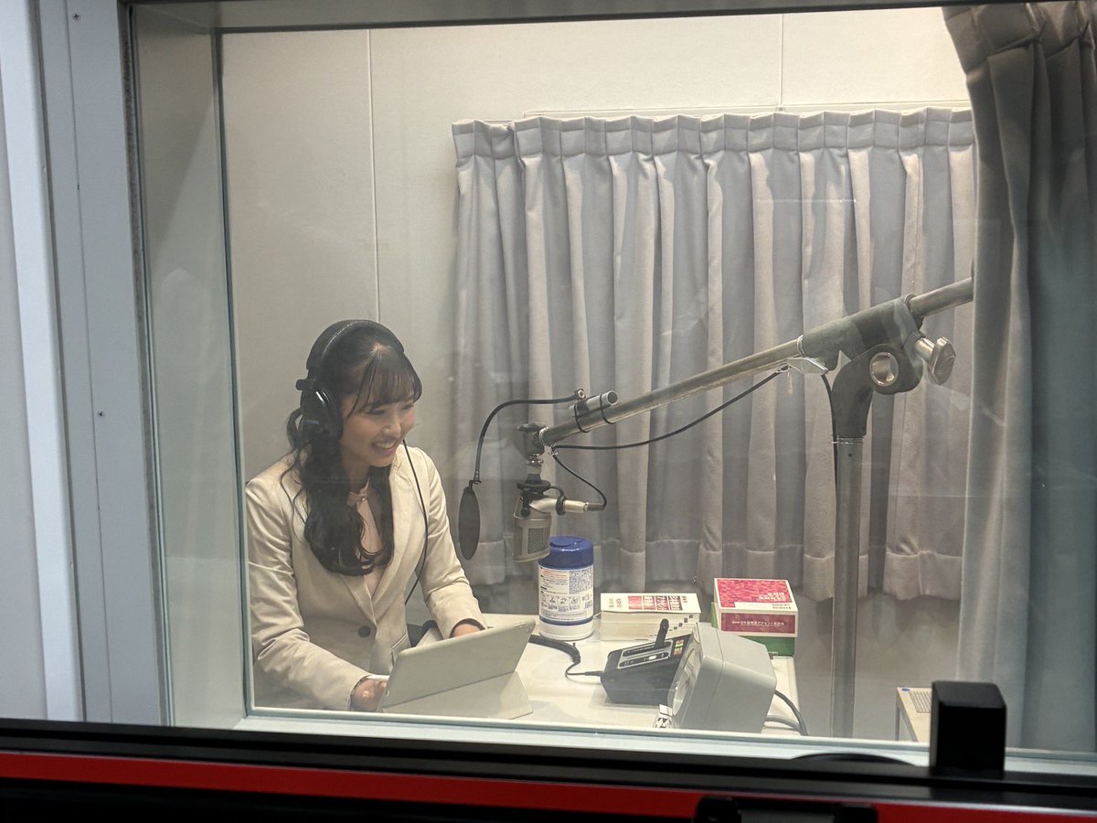 HonokaMaruyama6's tweet photo. 5月29日に初鳴きを終え、テレビデビューを果たしました✨支えてくださった方々に、感謝の気持ちでいっぱいです！

オンエアはとても緊張しましたがそれ以上に楽しかった…！アナウンサーになれて良かったなと思えた瞬間でした！🥹

これからたくさん挑戦して、成長できるよう、全力で頑張ります🌷💪 https://t.co/iPmOQI3LAR