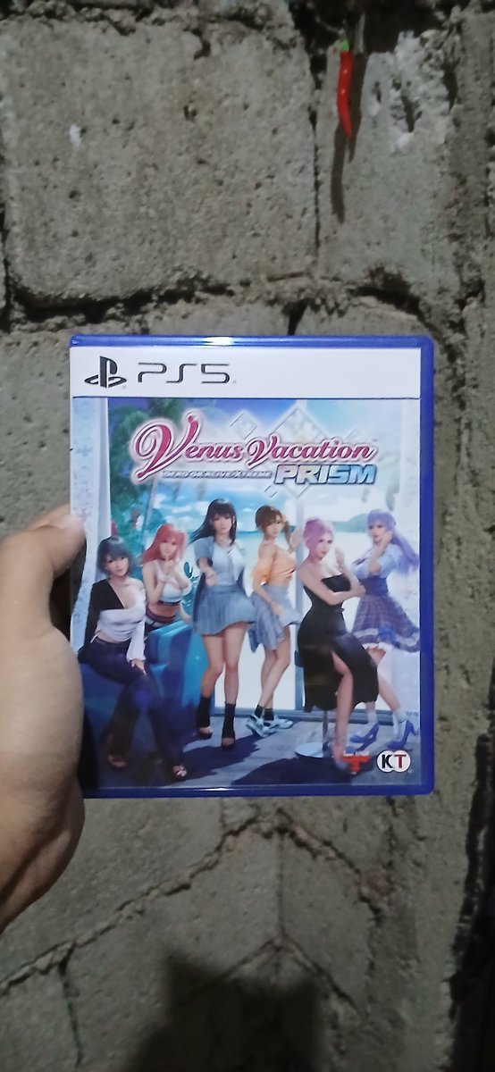thebelovedmoon's tweet photo. quick update

I got da PRISM at esem!! putting that on PROTECTED safekeeping as I'll be working on a literal PS5 next

digital deluxe edition on Steam laters??👀💎

#VVプリズム #VVP https://t.co/EY2Fv10xJr