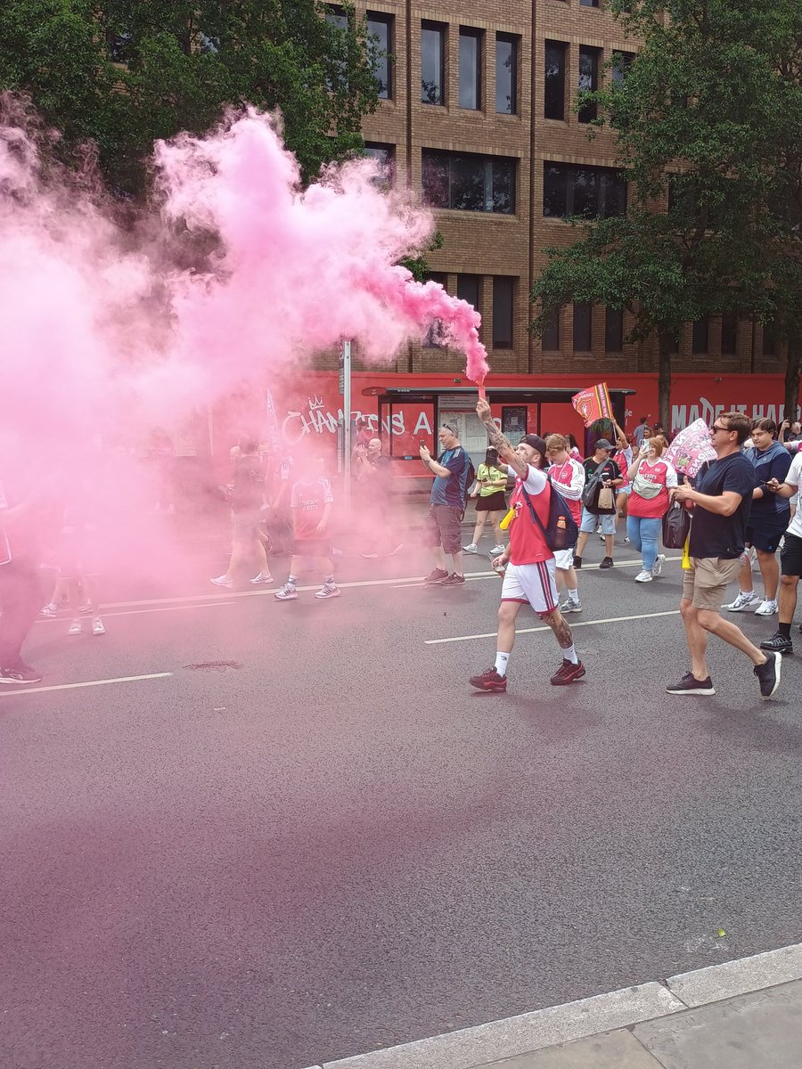 m1keando's tweet photo. What a day 🔴⚪ https://t.co/g0lYixb84c