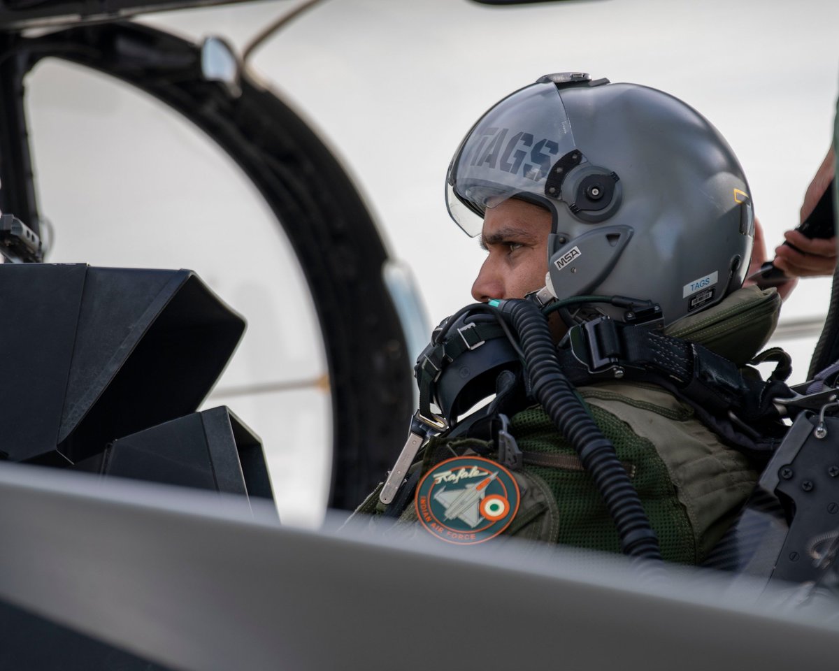 DesiEsco7's tweet photo. No.17 Sqn CO, Gp Capt Amit Gehani says Rafale is fully equipped to take on J-10 &amp; J-35 and no one should have doubt over its capabilities. https://t.co/gBRZEITLrb