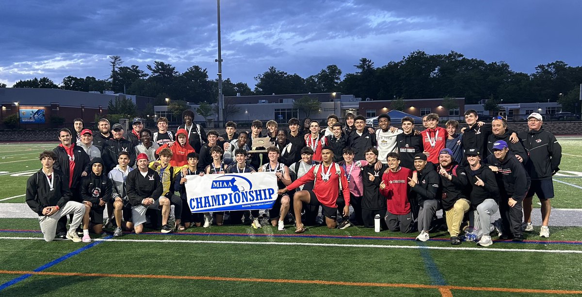 NA_Athletics's tweet photo. STATE CHAMPS
@DWillisET @BurtTalksSports @Pam_LathropNA @GlobeSchools @MVcreature https://t.co/SCbk5jGtDS