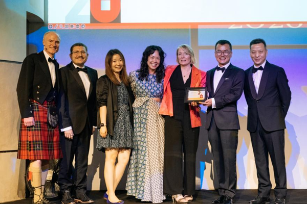 geoff_p_wade's tweet photo. UK: On May 21, the inaugural UK-China Business Awards 英中商业奖 (expanded from Scotland-China Business Awards) and Chinese Shakespeare Supper, hosted by the China-Britain Business Council 英中贸易协会 were held at Underglobe in London https://t.co/UUv1UJjPzD https://t.co/peYa9t2dhk