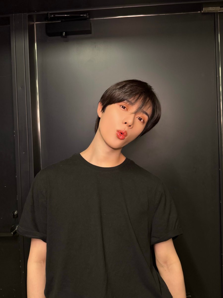 hourly beomgyu🌼 tweet media