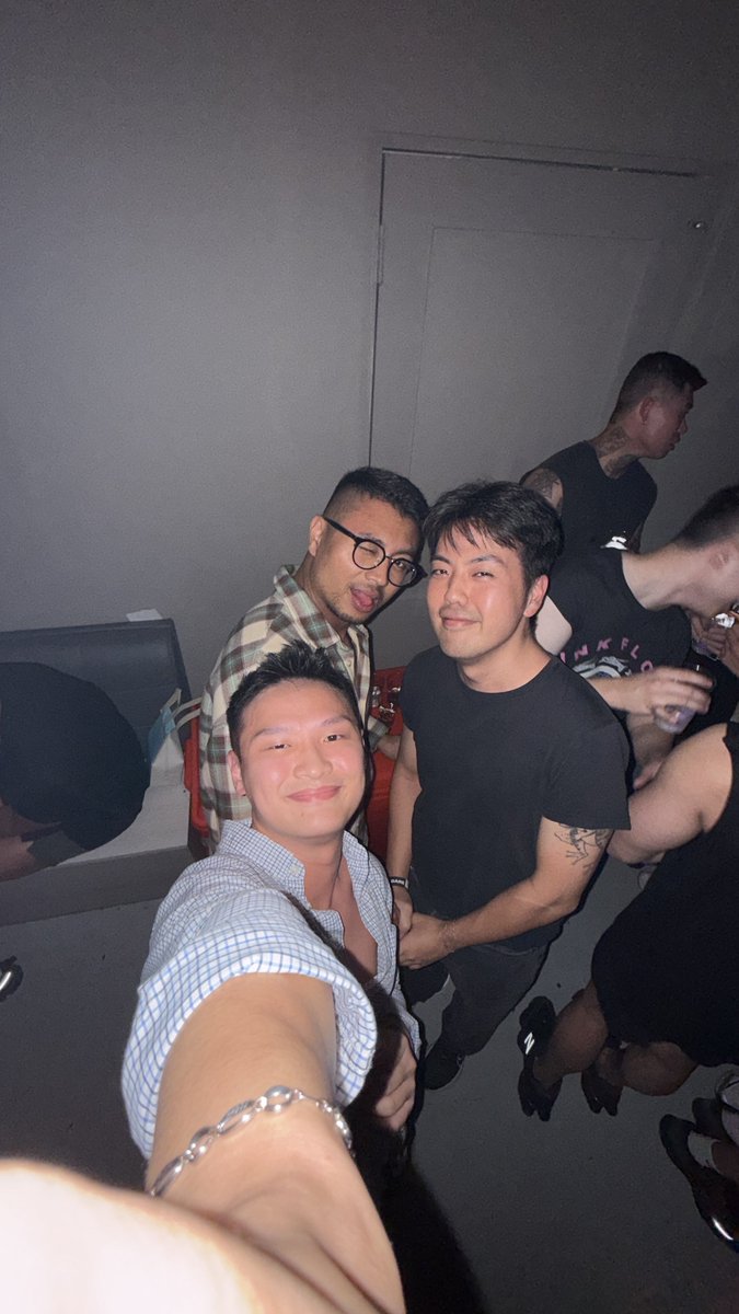 hoelykok's tweet photo. Rare night out… https://t.co/r8q7irWnj5