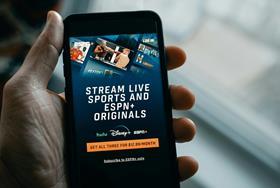 PublicationsEdm's tweet photo. Sport, the churn reducer

Fragmentation, $935–$1,500 NFL seasons, and a rights market 150 times more expensive than Friends: streaming’s sports bet explained.
https://t.co/N47bNuV1kl https://t.co/D9upMRuZ3T