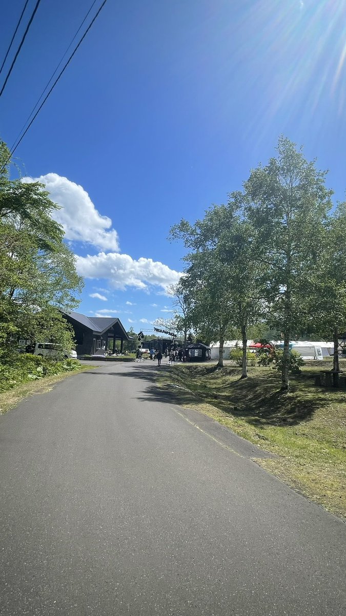 kannayune's tweet photo. #FPA2026 🌿.
5/30 HUT STAGE

神納優音 from BaCChus   ̖́-
昨年に続き２回目の出演でした！
1日目のラストまでご参加ありがとうございました·͜·

焼肉小屋が一瞬でクラブに... 夜仕様のらいらいさんのMCも最高でしたねᯤ̣
照明も去年より豪華でウキウキ✌︎

遅い時間でご覧いただけなかった方や、 https://t.co/AQjEgNv5qQ