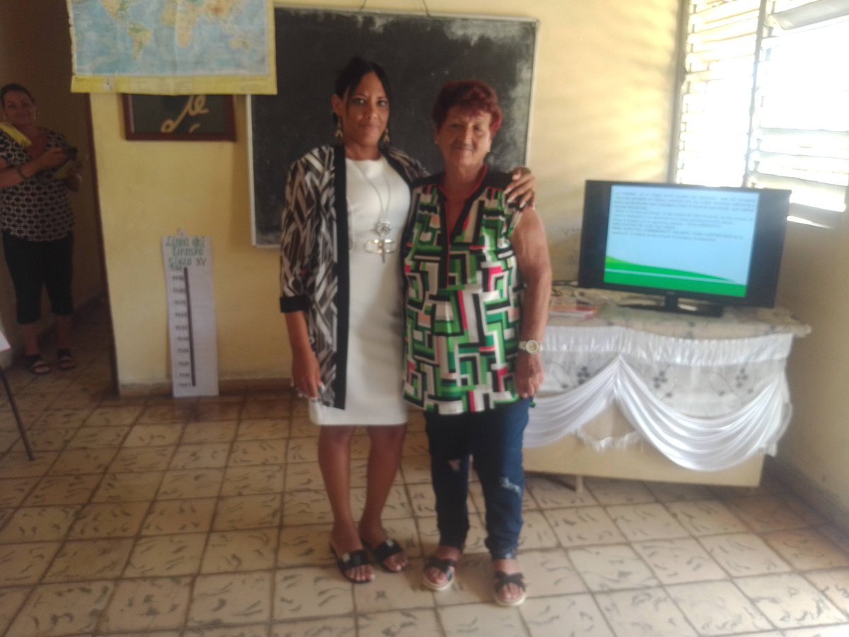 MirbelisCT's tweet photo. Excelentes exposiciones de los estudiantes universitarios en Primero de Enero. #CubaMined #LatirAvileño #1roDeEneroDeVictorias @PartidoPCC @LuisManuel9522 @neisa_morales @MaraEle08350901 https://t.co/IvTUzq6q9e