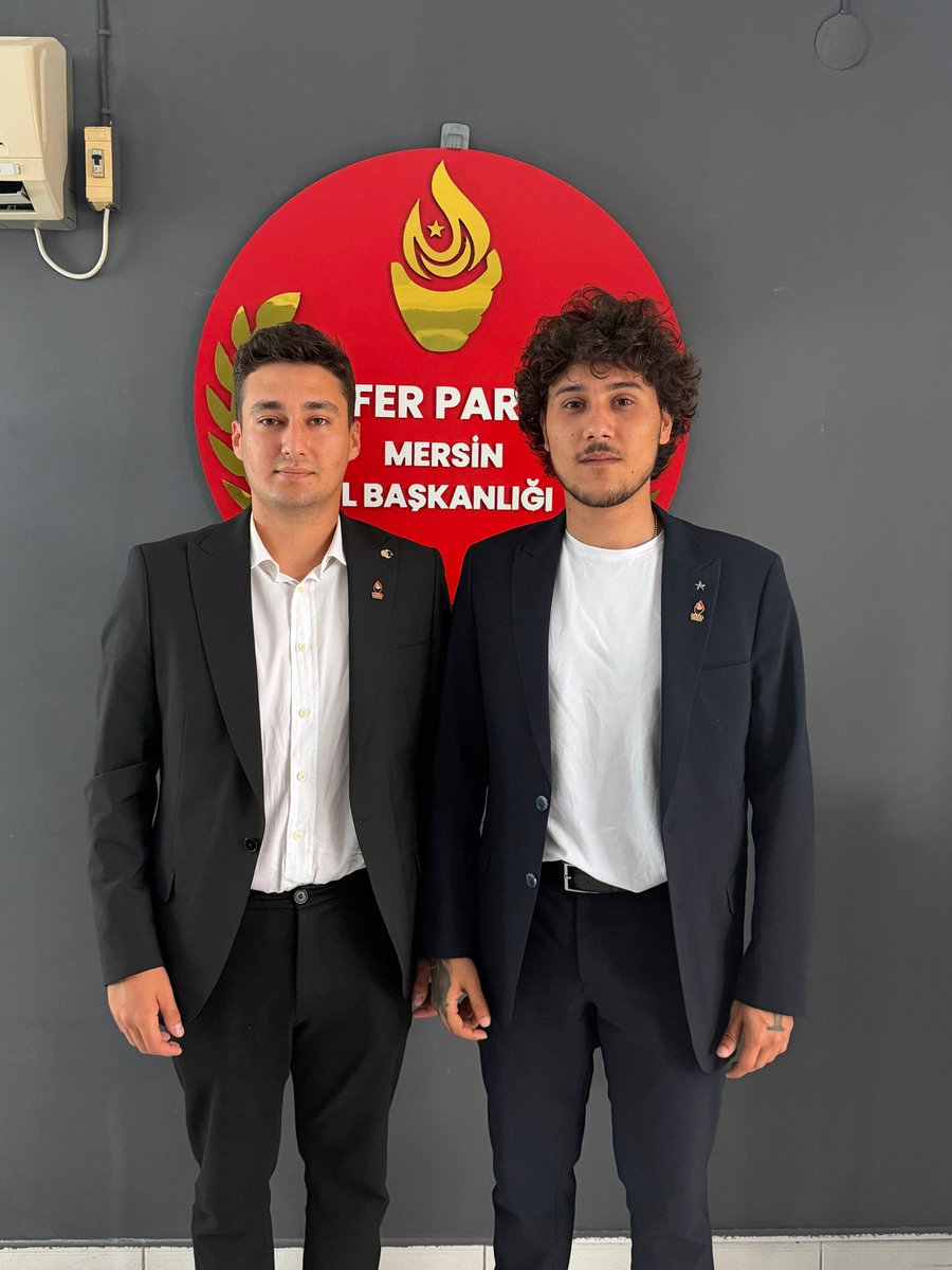 SelcukBozcaa's tweet photo. Sn. Mersin İl Gençlik Kolları Başkanım Efe Berat Sarıca’nın takdirleriyle birlikte danışmanlık görevimi icra etmeye başladım. Bu yolda bugüne kadar hep birlikteydik, mezara kadar da birlikteyiz. Sesimizi ne kadar gür çıkarabilirsek, ne mutlu bize. Ne mutlu Türk’üm diyene! 🇹🇷 @efesaricaa @zpgenclikmersin