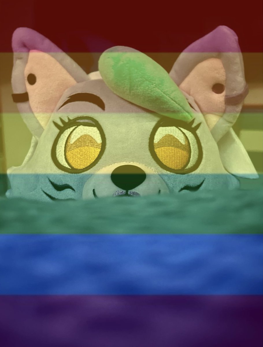 ChiquitoSimy_03's tweet photo. WAKE UP!

It’s the first of the month! 🏳️‍🌈 https://t.co/W218J5t2O8