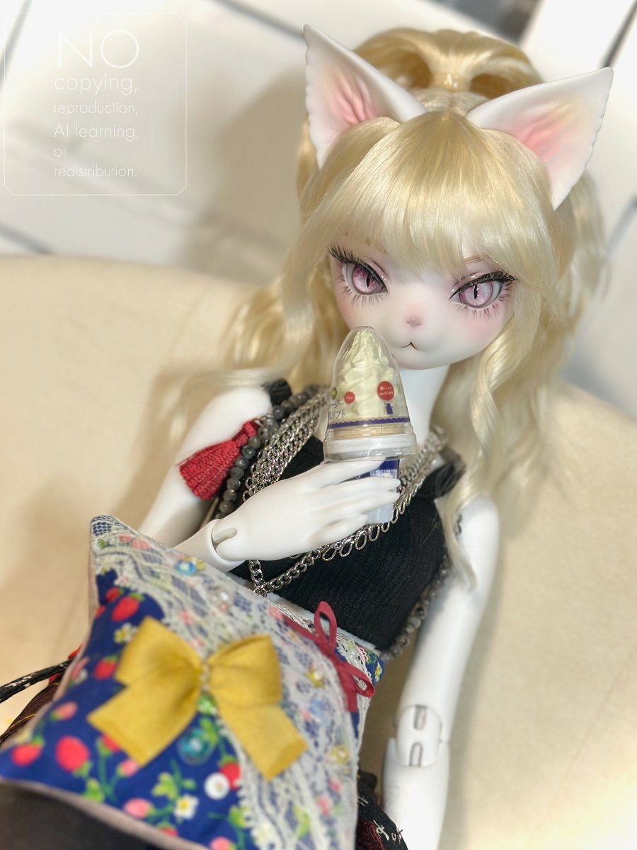 tetori030's tweet photo. ふとした時に写真撮りやすくなったかも〜！
暑いからアイス食べようね〜🍦

#amalilyのいろいろ
#DearMine https://t.co/QptFZ2Sp9h