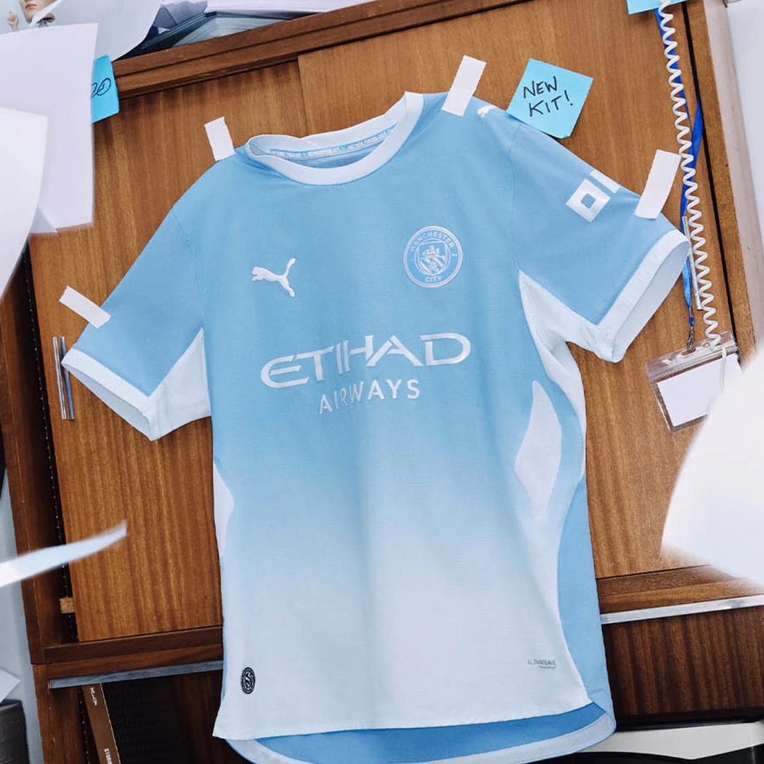 annabimola's tweet photo. Happy new month, everyone 🥳

May it be a month of ease for us all ❤
I am active for all your jerseys' needs ✅

2026/2027 jerseys available from 15k each 🛍️ https://t.co/pxRj3zkv9K