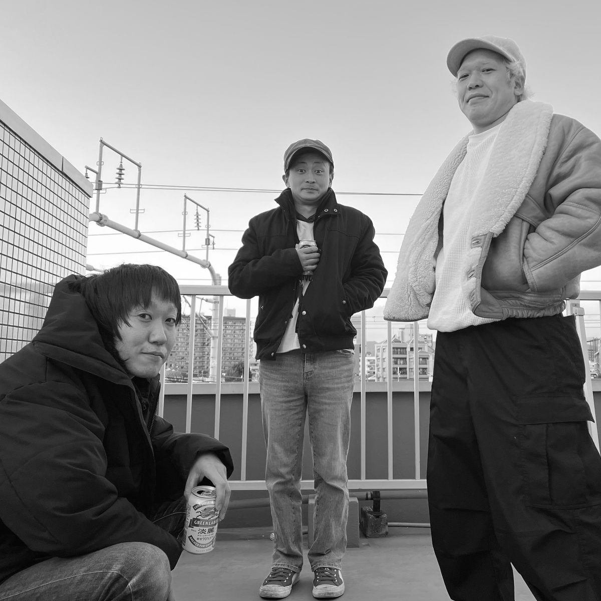 osamakyoudai's tweet photo. 【⚡️今夜21時からは3時間の生放送！⚡️】
今夜放送の #KingBrosRRHS では、なんと #キングブラザーズ のワンマンツアーに登場する東京の #OhFriends、大阪の #オータムス、福岡の #kuoleva、広島の #ThePATCHES がゲストで登場！

全国で視聴可能です！
https://t.co/jQ89ZisMco

#KingBrothers https://t.co/V1XvuGshyx