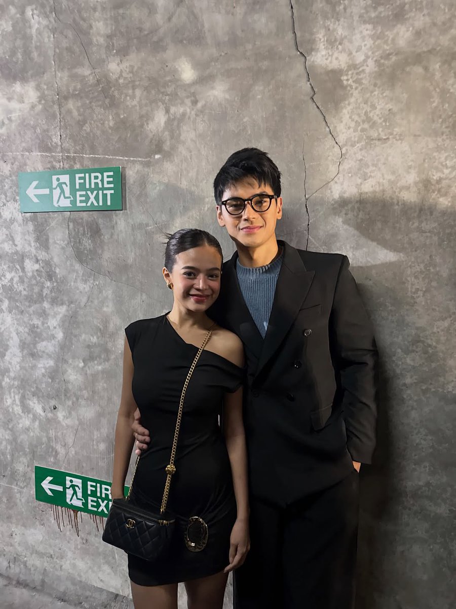 xoxodusbi's tweet photo. Kenzo and his non-showbiz girlfriend 😉🤍 https://t.co/GcrPFrWAv7