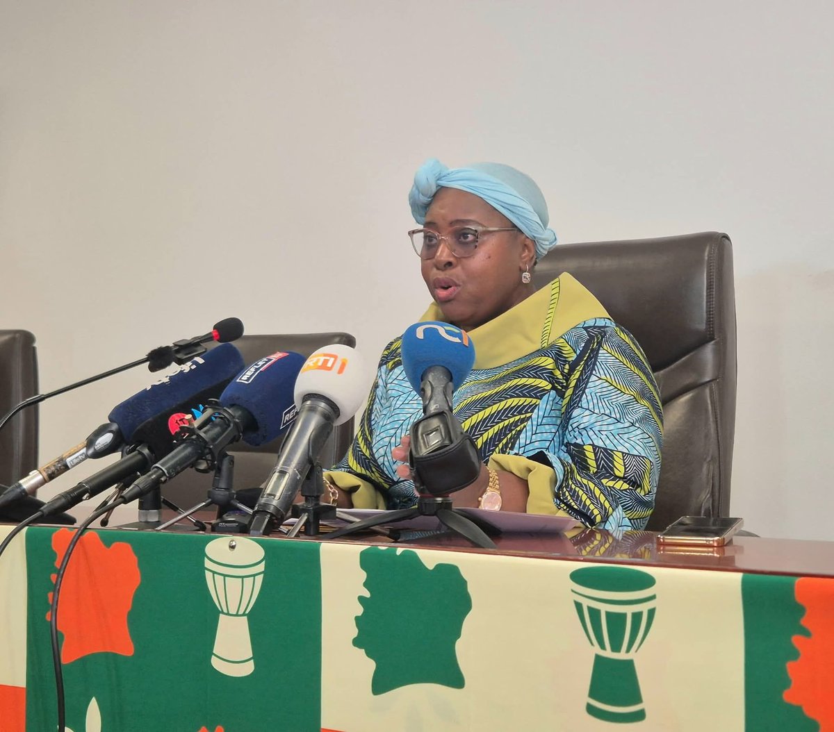 RadioCiv's tweet photo. 🔴 #FlashInfo 🇨🇮 | Résultats CEPE 2026

Le CEPE 2026 enregistre un taux de réussite national estimé à 85,76% contre 86,58% l’année dernière .
 Une légère baisse de 0,82 points.

Cr : Asta SIDIBE 
#RTIdigital #RadioCIv #education https://t.co/9aFldfdGof