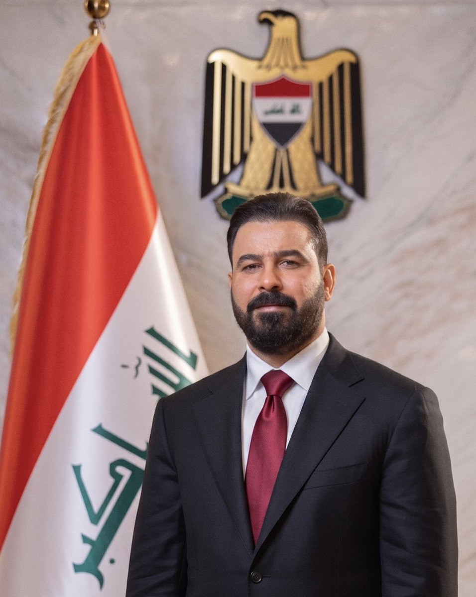 Falah_Almashal's tweet photo. مهم جداً
لا تقترض، بل انتزع!
فلاح المشعل
يعتزم السيد رئيس الوزراء القيام بزيارة إلى عدد من دول الخليج، بغرض الحصول على قرض بقيمة خمسين مليار دولار لتغطية الرواتب، بسبب الخزينة الخاوية التي تسلّمها من سلفه السوداني.
أشك في استعداد دول الخليج لتقديم قرض للعراق وفقاً للتطورات الأخيرة، وأبرزها انخفاض الواردات بسبب إغلاق مضيق هرمز، فضلاً عن الاعتداءات التي ارتكبتها الفصائل العراقية الموالية لإيران ضد عدد من دول الخليج.
لقد فقد العراق، في صفقات الفساد والنهب الممنهج، أكثر من تريليون دولار خلال السنوات العشرين الماضية، استقرت في حسابات كبار السياسيين وحيتان المال من أصحاب المصارف وكبار المقاولين والتجار وأصحاب الشركات. وهذا أمر لا يقبل الجدل، فجميع هؤلاء معروفون، وكانوا قبل عام 2003 مواطنين بسطاء لا يملكون شيئاً، لكنهم اغتنوا من المال العراقي السائب والمنهوب بطرق كان أكثرها غير شرعي.
المطلوب اليوم هو اتخاذ خطوات حازمة لاسترداد جزء من الأموال العراقية المنهوبة، وعلى غرار ما فعله الأمير السعودي الشجاع السيد محمد بن سلمان، عندما جمع عدداً من كبار الأثرياء السعوديين في أحد أرقى فنادق الرياض، وعرض عليهم أهمية المساهمة بجزء مقبول من ثرواتهم التي تحققت من خلال أعمالهم مع المملكة، من أجل تمويل مشاريع التنمية والنهضة الصناعية والزراعية والاستثمارية، بما يخدم مستقبل المملكة وتقدمها.
عليك أن تقوم بإجراء مماثل، خصوصاً وأن لديكم معرفة دقيقة بهؤلاء الذين اغتنوا بسبب غياب الرقابة، وضعف الإدارة، وغياب التنمية السليمة، ومنهج المحاصصة سيئ الصيت والنتائج.
انتزع من الفاسدين واللصوص جزءاً من حقوق الشعب السليبة. إنها خطوة ستحظى بدعم الشعب والقوى الوطنية ومرجعية النجف الأشرف والحنانة، وستكتب لك حضوراً يليق برئيس وزراء وطني خالف نهج الفاشلين، وعبّر عن عراقيته بموقف وطني مشرّف.