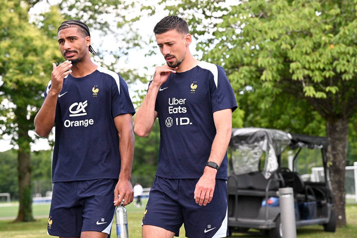 _BeFootball's tweet photo. 🚨 LES OPTIONS DE DESCHAMPS AU POSTE DE DEFENSEUR CENTRAL EN CAS DE FORFAIT DE SALIBA 🐓🇫🇷 :

▫️Badé
▫️Lenglet
▫️Disasi
▫️Pavard
▫️Jacquet
▫️Lukeba 
▫️Yoro
▫️Kalulu
▫️Fofana
▫️Diakité
▫️Badiashile

Vous prendriez qui ? https://t.co/Y9nyRz3CQE