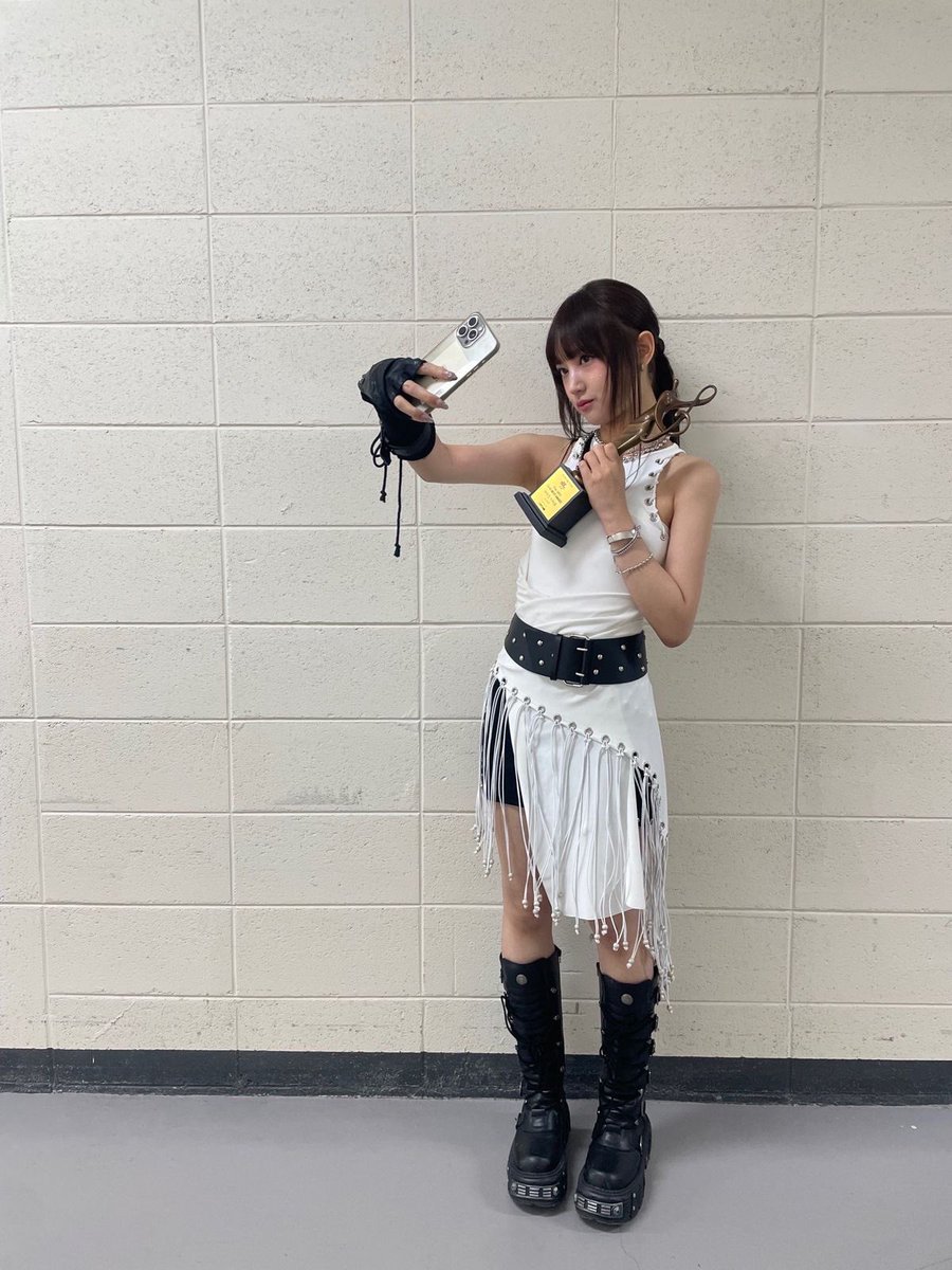 Nin 𝜗ৎ tweet media
