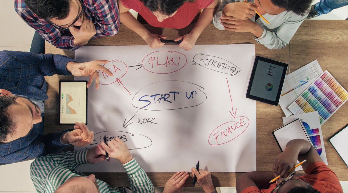 iAcademyPD's tweet photo. 🚀 كيف أبدأ مشروعي؟
سؤال يراود آلاف الأشخاص كل يوم…
لكن الفرق بين الحلم والنجاح هو معرفة الطريق الصحيح.

✨ مع #ايفوكس_بروجيكت
تتعلّم كيف تحوّل فكرتك إلى مشروع حقيقي بخطوات عملية واضحة.

✋🏻ابدأ اليوم…
💡فالمشروع الناجح يبدأ بفكرة، ويستمر بمعرفة.
https://t.co/t8qFc7DUAK

@salrashed @AbeerBarakat369