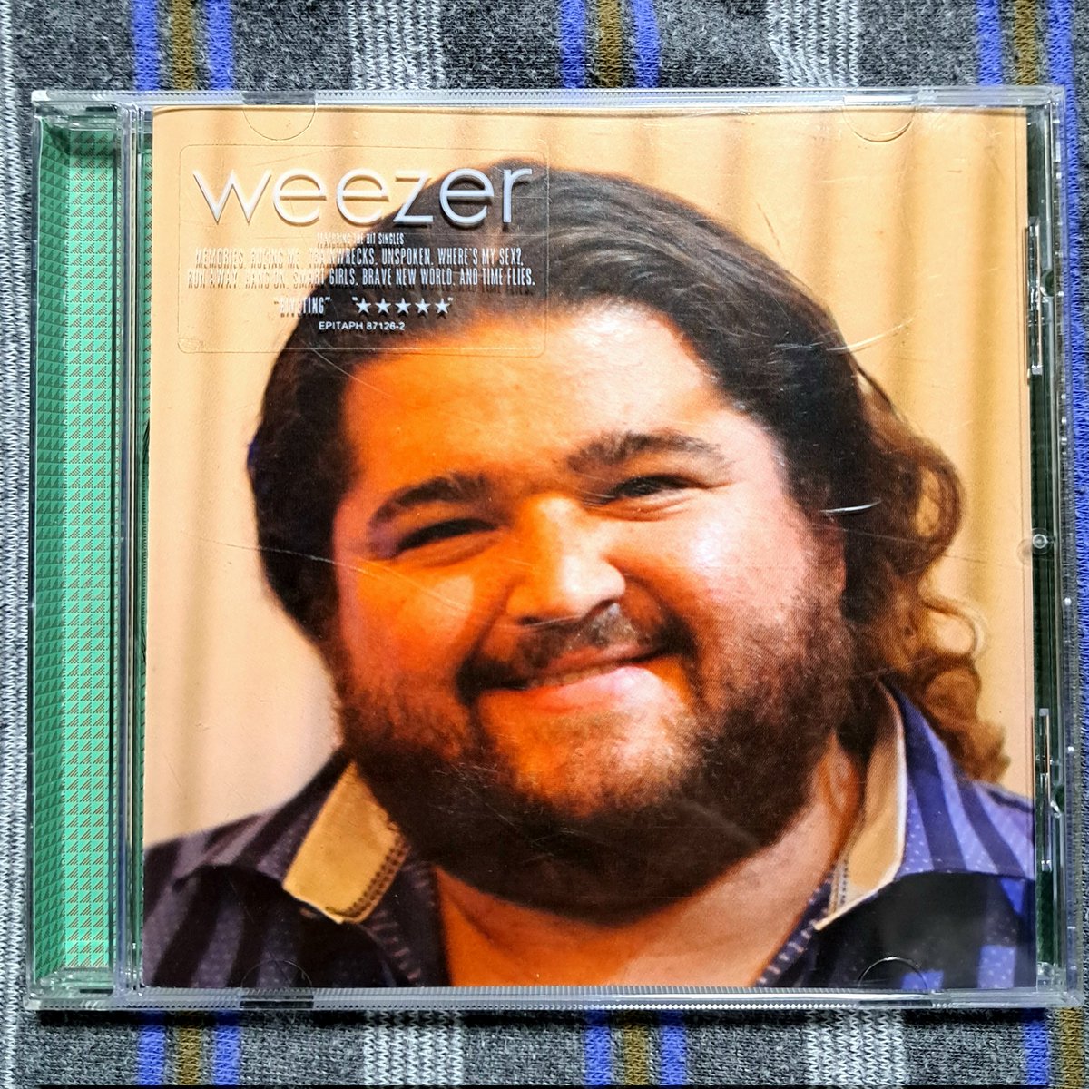 Eightwellvalley's tweet photo. 今日の一枚

WEEZER 『HURLEY』

一曲目から泣ける https://t.co/qRe84W7udU