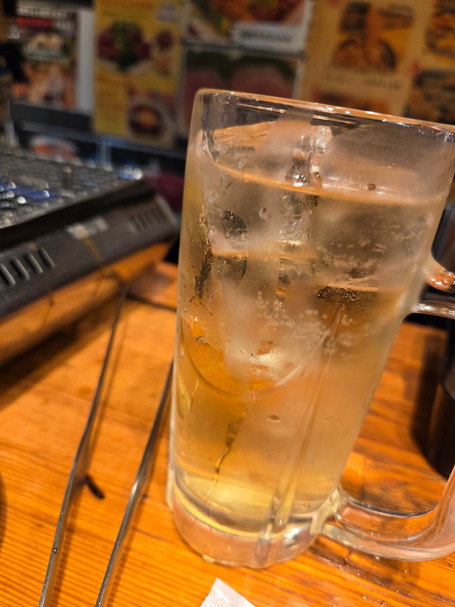 tadaimakyo's tweet photo. 6月スタート
今月も宜しくお願いします🍺

久々のお酒が旨い！！！
山芋キムチ最高❤ https://t.co/c3EJAeuw8g
