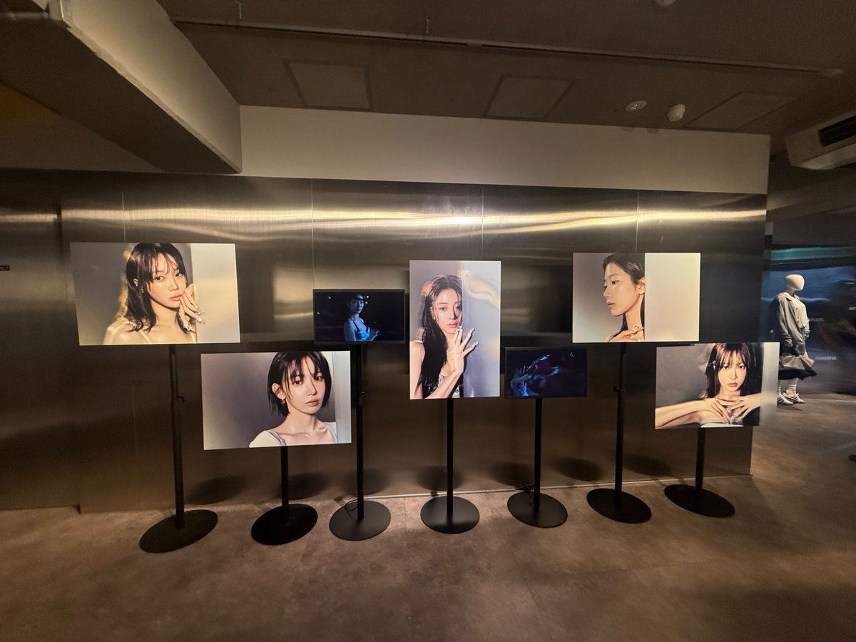 ri26che's tweet photo. LE SSERAFIM 2026 S/S POP UP IN TOKYO 
初日行ってきたよ𓇼𓈒𓆉
大好きなコンセプトのやつで嬉しい🐚⟡.· https://t.co/XIrUtbyq42