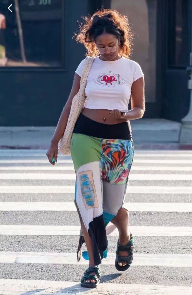 softblurss's tweet photo. Sasha Obama is so pretty 😍 https://t.co/6ZzlzDCdaO