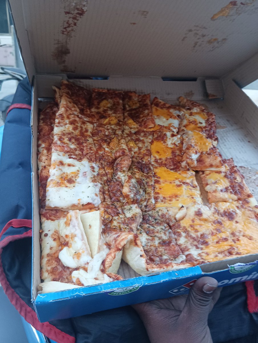 AmitN2013's tweet photo. @dominos_india Ordered a big 6 in 1 pizza, received scrambled pizza, when rejected the order, your delivery guy started shooting https://t.co/WSBuefkAa9