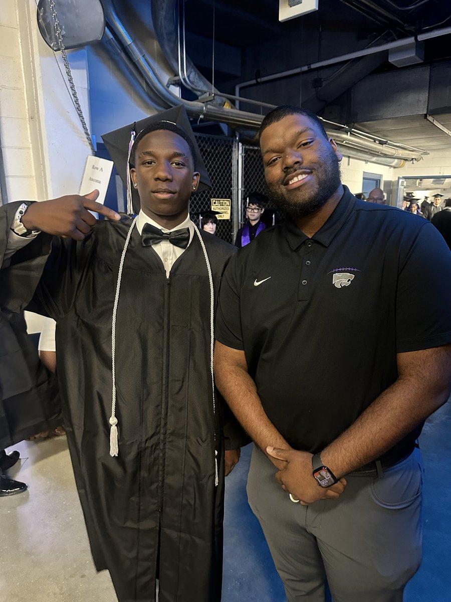 GrahamRRashad's tweet photo. First group of seniors graduating! 

Gave them this coin to let them know they’re always welcome back home! 🏡 Get in free to all regular season home games for life! 

Not all seniors pictured! https://t.co/R11liXRvNo