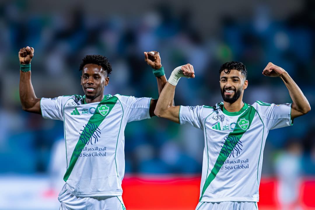 AwadRagaan's tweet photo. ايمن يحي ومتعب الحربي افضل من هؤلاء 
العالم يتقدم ونحن العكس وهذه البداية 🤔
#المنتخب_السعودي
 #كاس_العالم_2026 https://t.co/xqK8KHNKfU