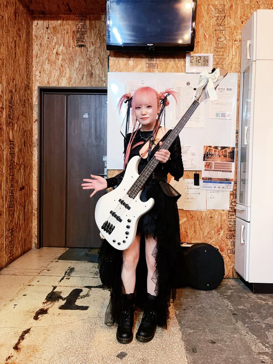 haru_bridear's tweet photo. 長野ツアー
NEWベースでした🤍
どーう？
#ibanez https://t.co/qu7LnqgyoZ