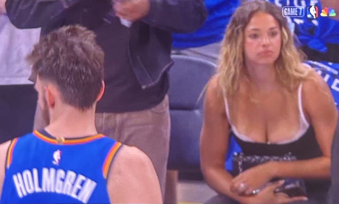 Hoopss's tweet photo. SGA’s wife was pissed at Chet’s performance. 

Couldn’t even look at bro. https://t.co/oMWaUXEaxe