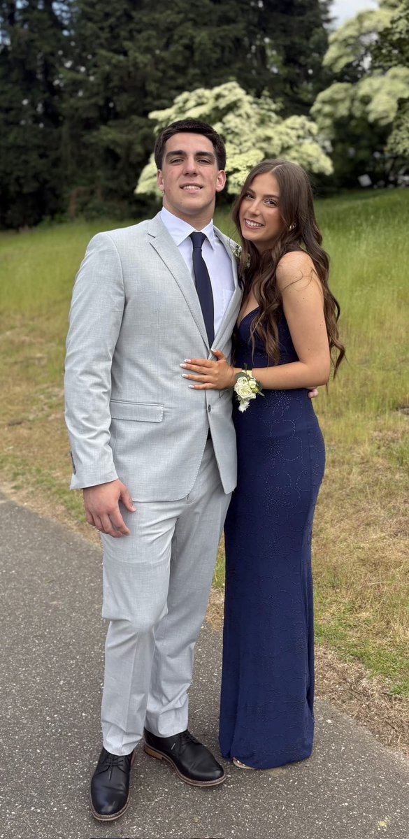 TonyBridgesBand's tweet photo. @MaxBridges_23  Hope you had a memorable 2026 Prom, you and Chloe looked Amazing, Proud of you! ❤️🤟🏽 https://t.co/wot2lwIGF0