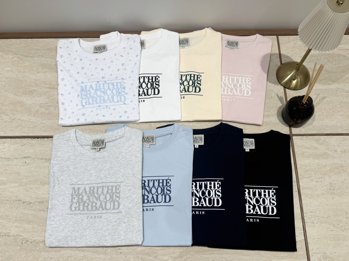 marithe_jp's tweet photo. 【 ZOZOTOWN🛋️】

韓国人がこぞっ��着てる
MARITHÉのロゴTシャツ知ってる…？🇰🇷

韓国っぽい抜け感コーデが叶う、
今の時期にぴったりな1枚です…🌷 https://t.co/2pLBu0svFA