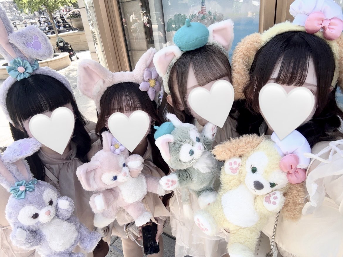 czqni2's tweet photo. #ディズニーシー25周年 🐱🎨💎 https://t.co/Go7SKfy3Zq