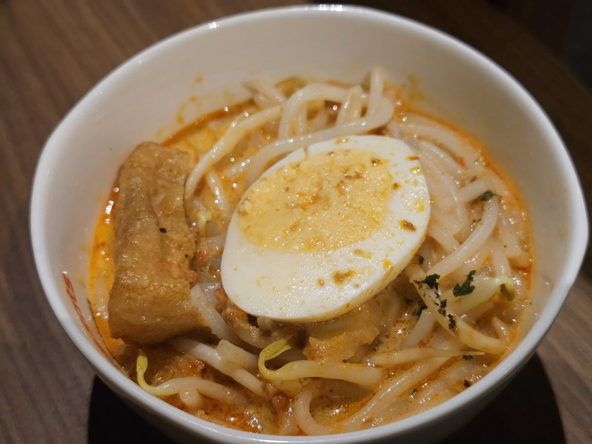 Spa_Shrine's tweet photo. シンガポール航空のラウンジでウトウトしてからのSATSプレミアラウンジで軽く？朝食でラクサ等を頂き第２ターミナルに移動です

#SIN
 #SATSプレミアラウンジ 
#プライオリティパス https://t.co/B9Gaxo6Qhd