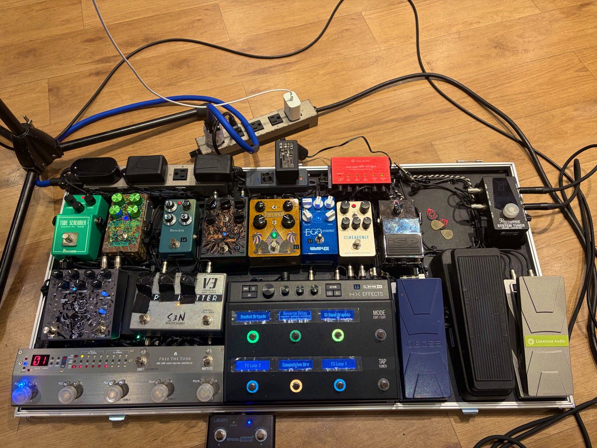 01RIPTONE31's tweet photo. 本日リハでした！
楽しかったぜ！！！！🎸 https://t.co/pkbiXbQvW7