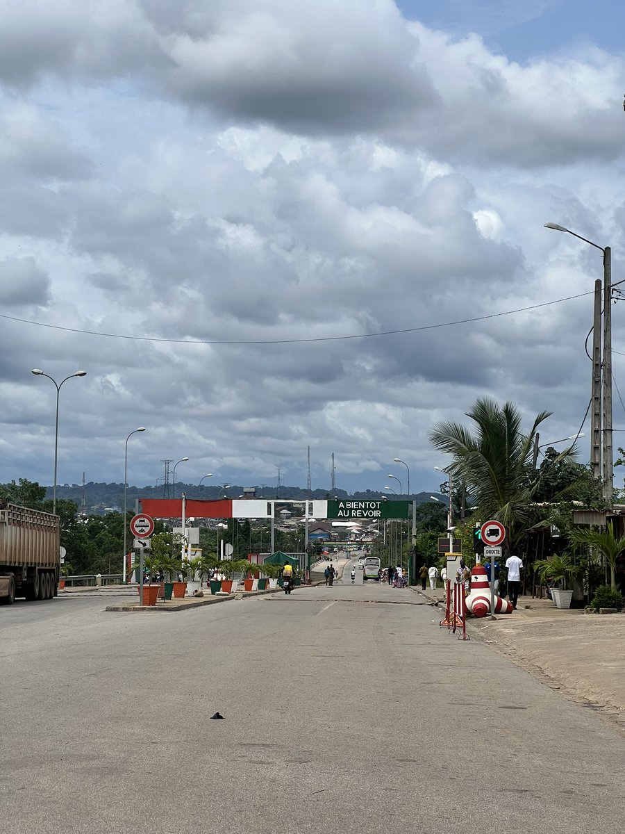 Efyakimora's tweet photo. How I managed to get a cheap flight ticket to Senegal 🇸🇳

This trip covers 4 countries. I'll be moving across borders by both air and road. The plan is to enter through Senegal, travel overland through The Gambia, Guinea-Bissau, and Guinea, then fly out of Conakry.

My multi-city ticket — Dakar in, Conakry out — cost me just $426. 😌

The twist? My international flights are actually to and from Abidjan, not Accra. Flying directly from Accra would have cost me almost 3 times more than what I paid.

The life of a budget traveler is not for the weak. 😂
You might break if you try it. 😒✈️