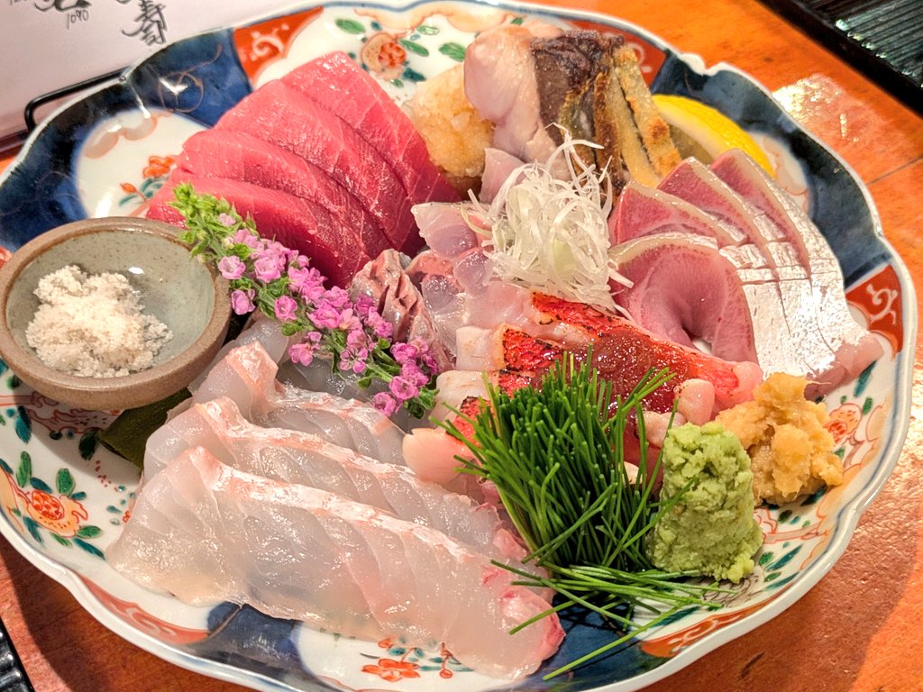 ひよん tweet media